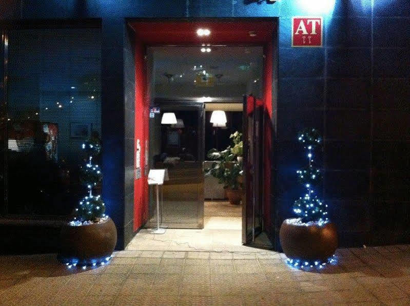 Spirit Apartamentos Atxuri Bilbao Exterior foto
